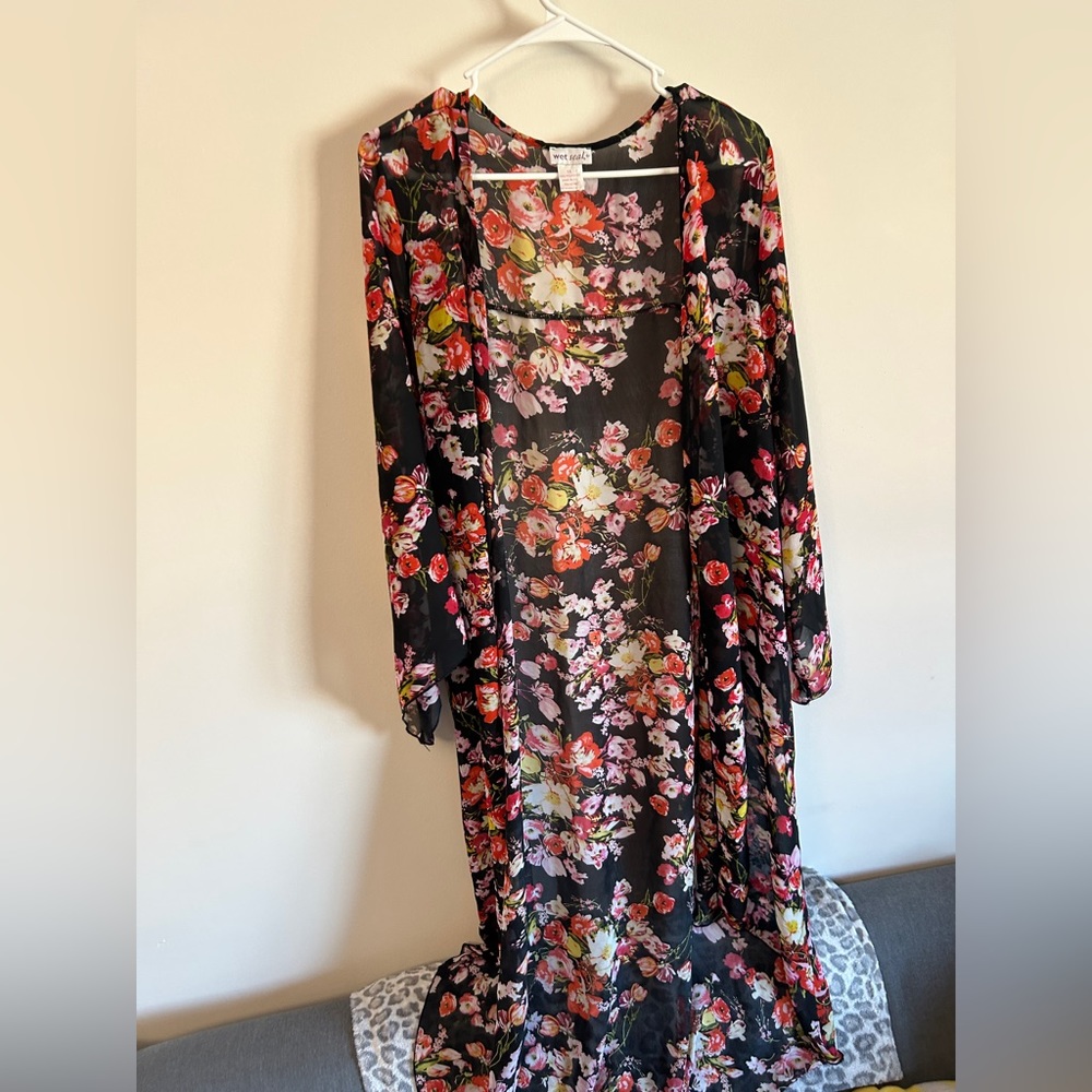 Floral Coverup 2XL | Flowy Plus Size Pool / Beach Coverup